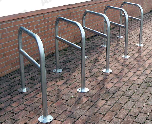 Supporto singolo per biciclette con traverso Urbany UR 18